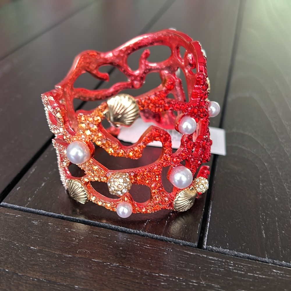Betsey Johnson Bangle Bracelet - Picture 6 of 11